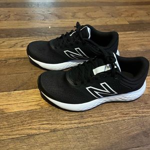 New balance comfort tennis shoes. 6.5 like new with no tags